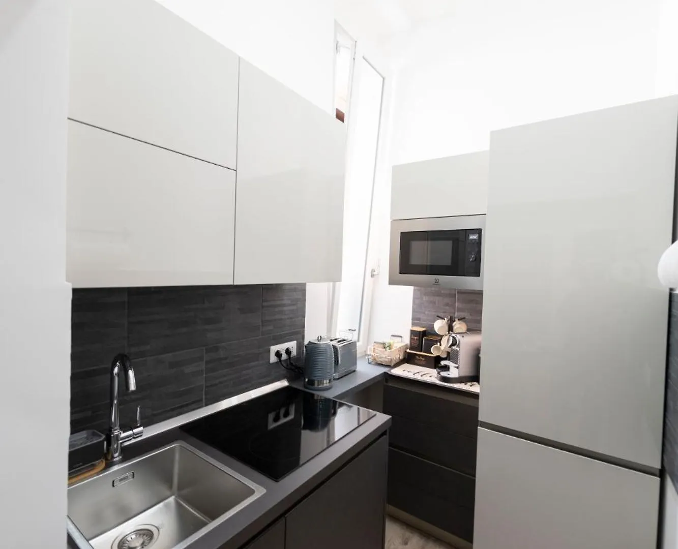 Cola Suites Apartments Roma