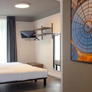 22 Marzo Hotel Milán