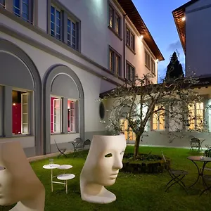 Vittoria 4*, Florence Italy