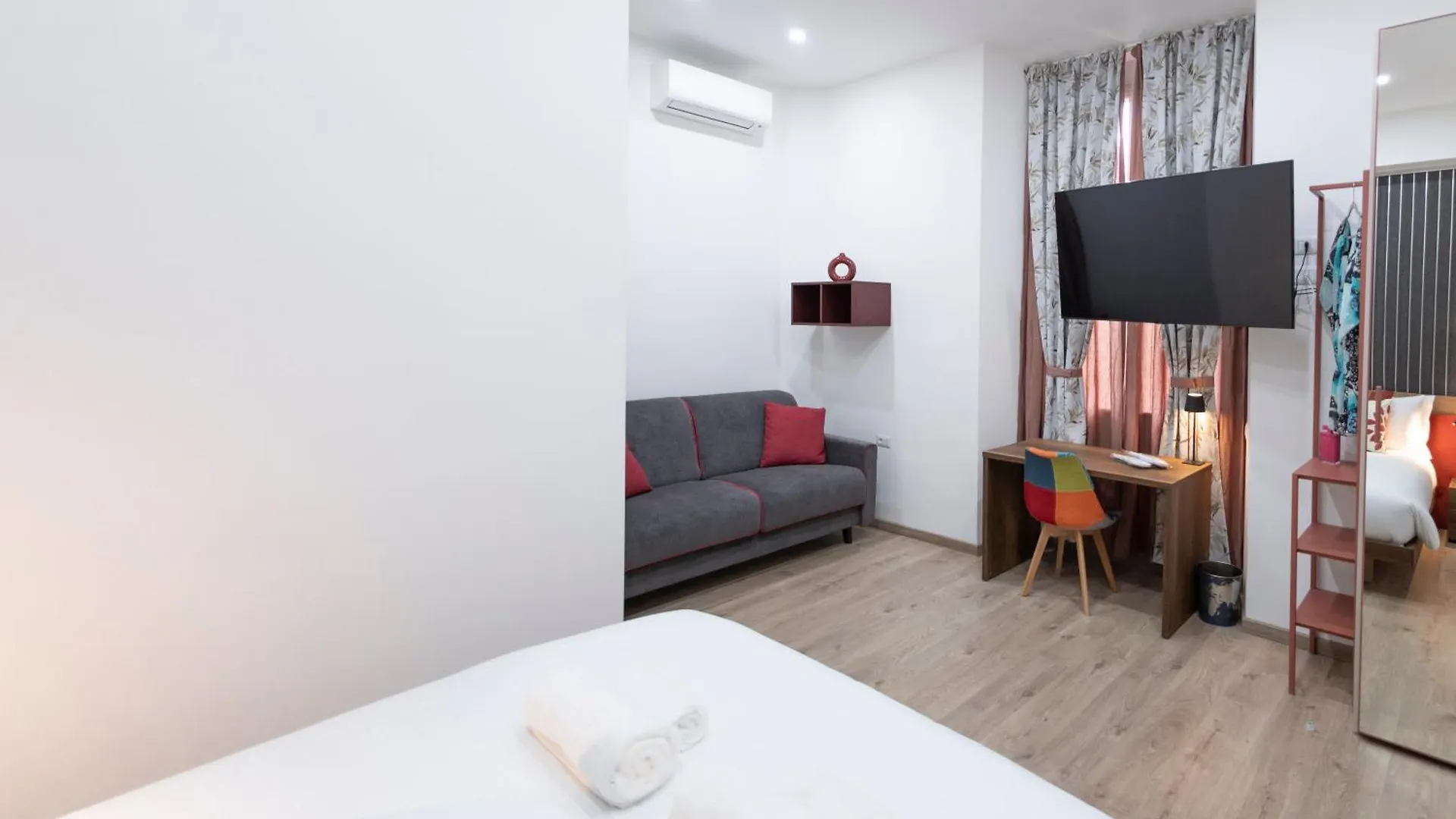 Cola Suites Apartments Rome Italy