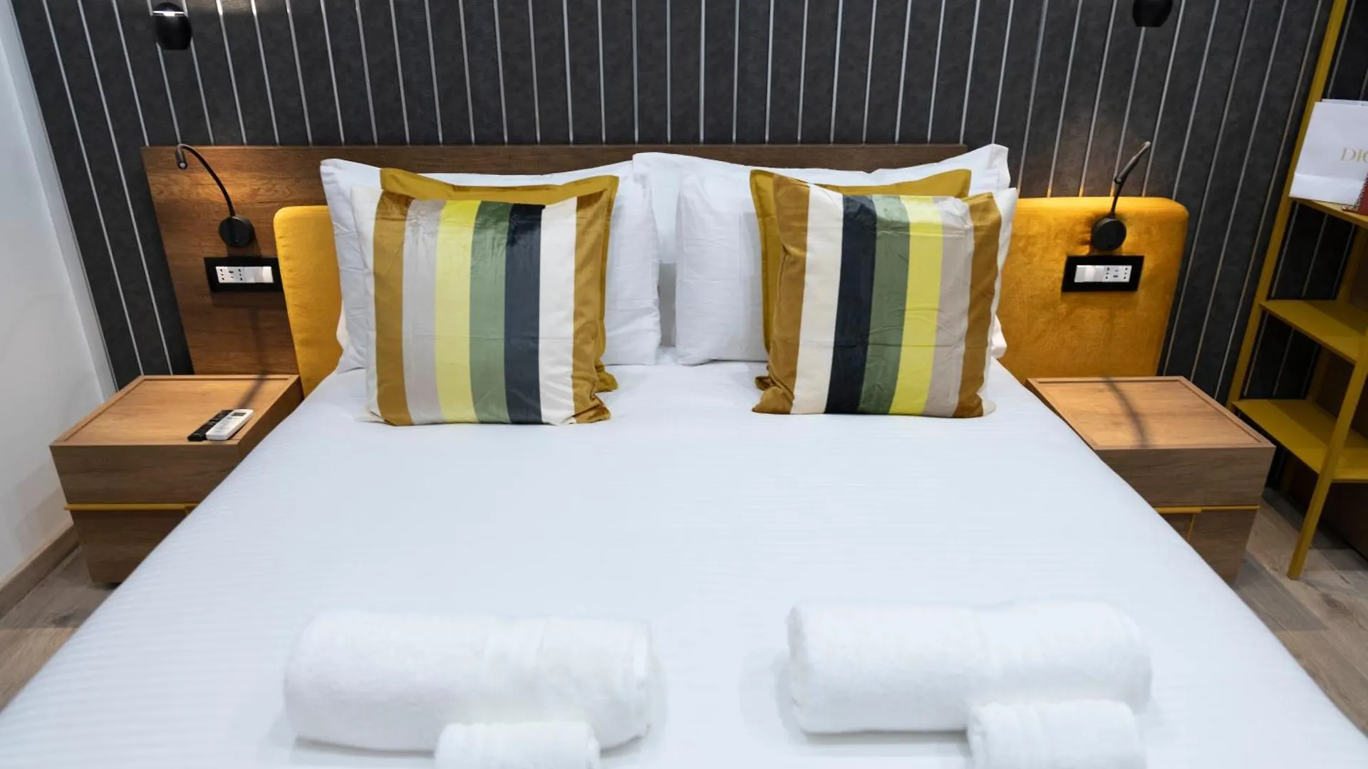 Couette-café Cola Suites Apartments Rome Italie