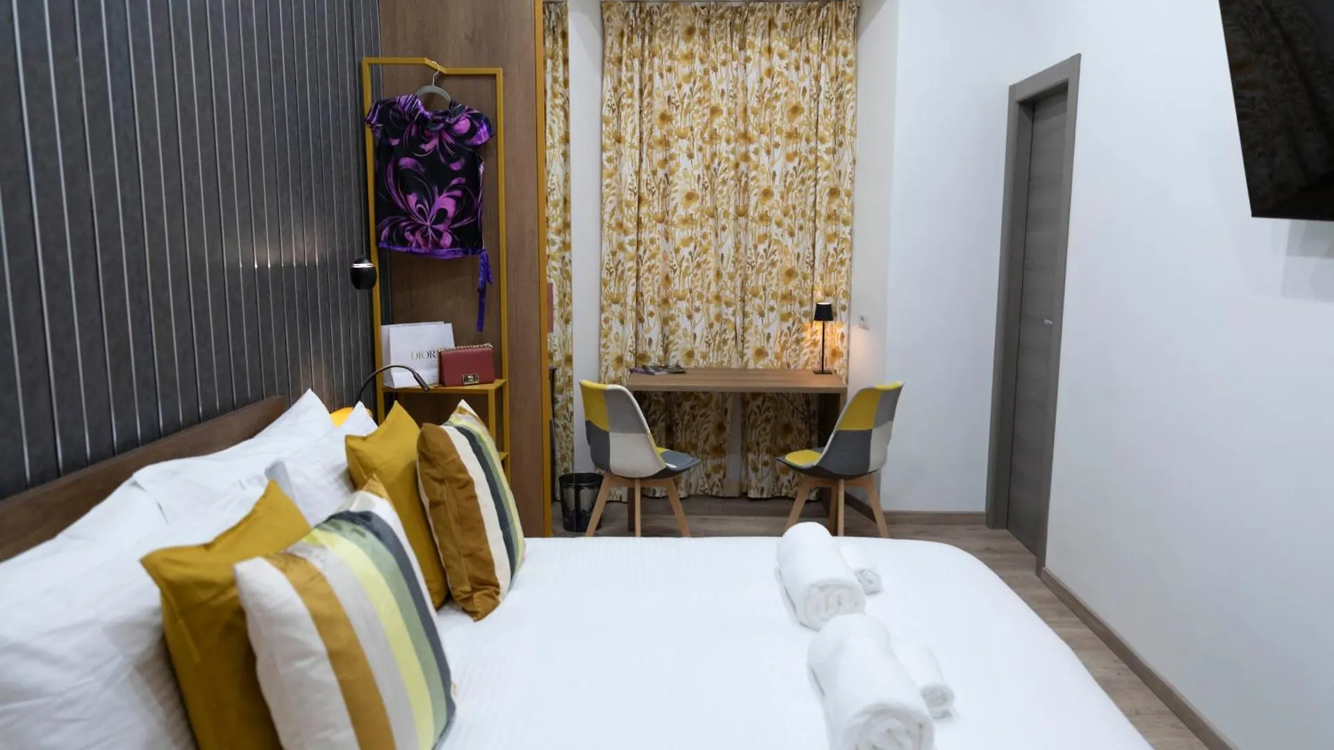 Cola Suites Apartments Rome