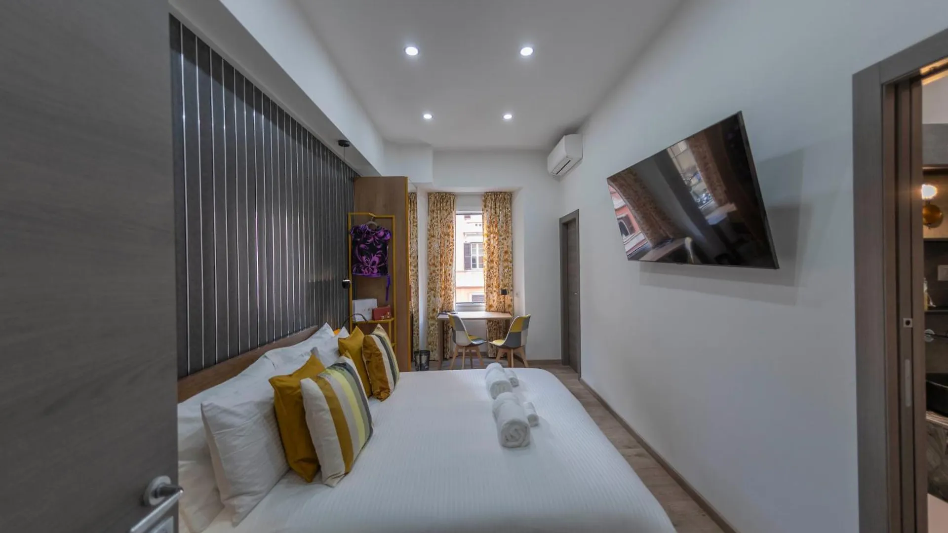 Cola Suites Apartments Rome 0*,